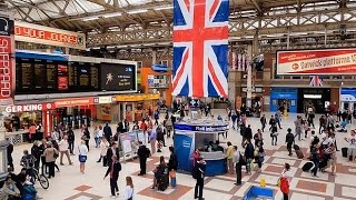 A Walk Through The London Victoria Station London England [upl. by Sisi]